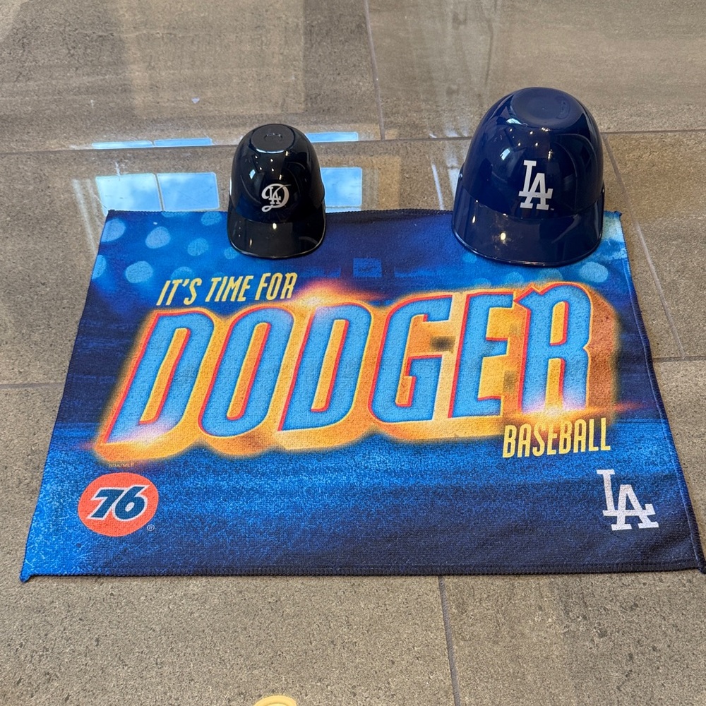 Dodgers Baseball Towel and Helmets Bundle